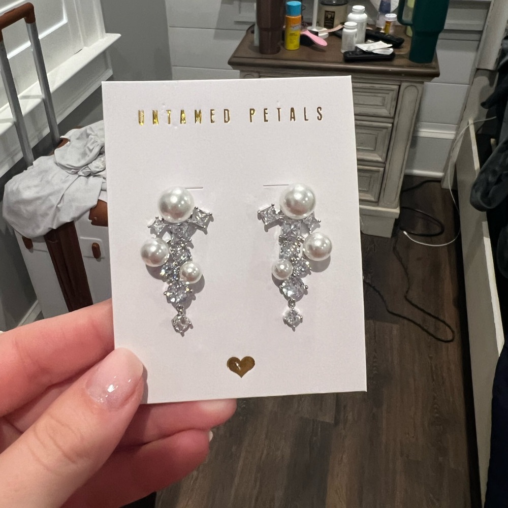 Untamed petals wedding earrings never worn